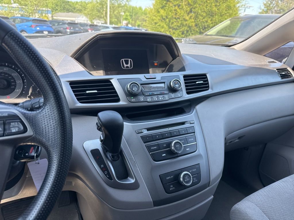 Used 2016 Honda Odyssey LX image 10