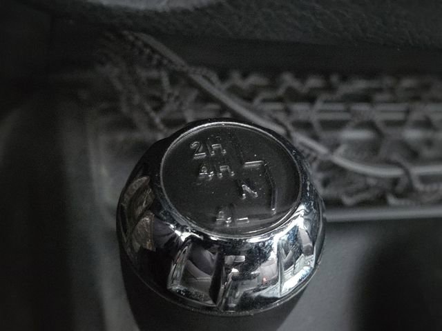 Used 2013 Jeep Wrangler Unlimited Sahara image 8