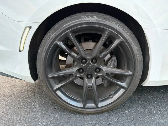 Used 2019 Chevrolet Camaro SS RWD image 9