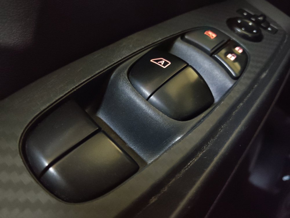 Used 2021 Nissan Sentra SV FWD image 27