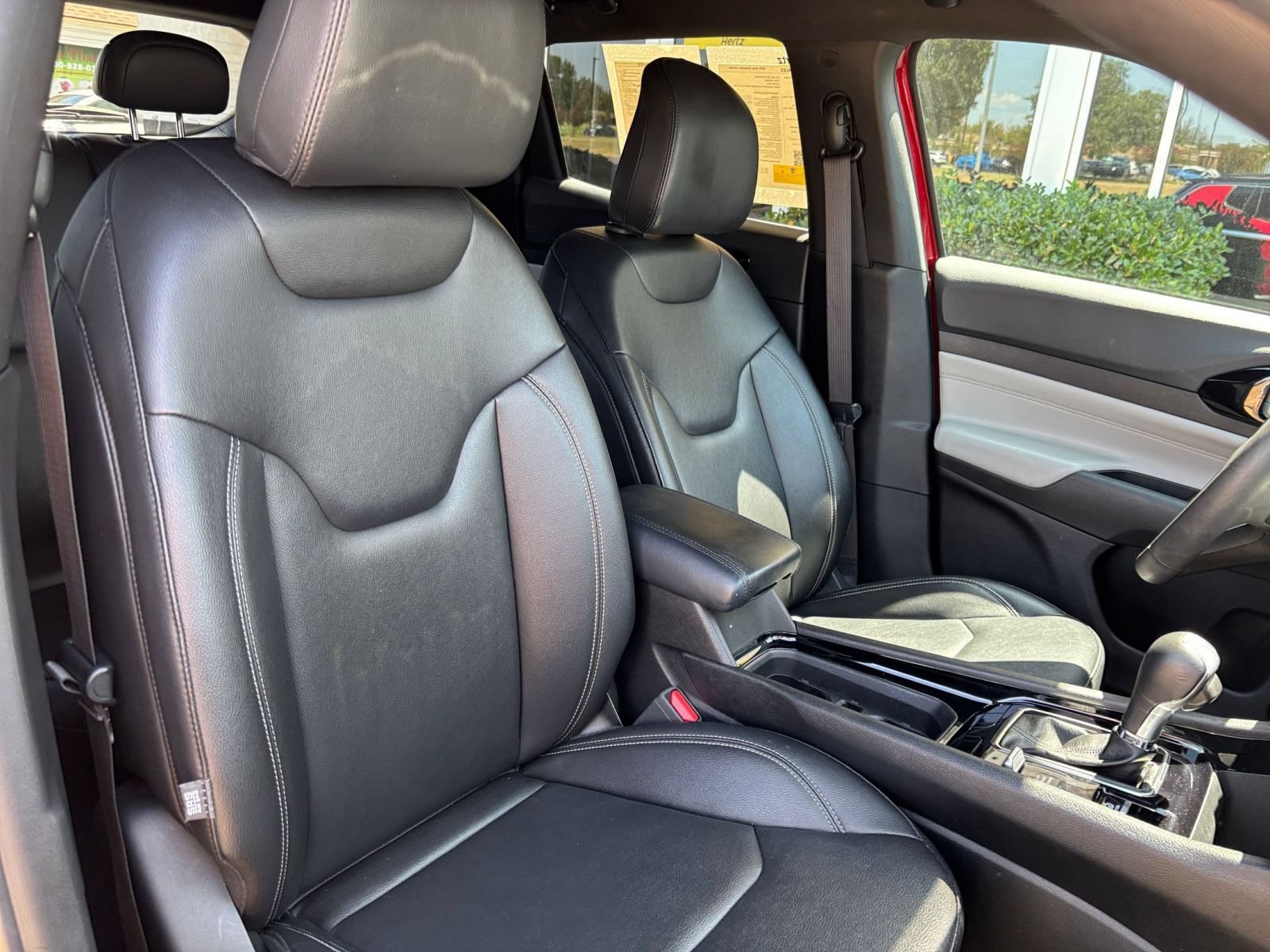 Used 2025 Jeep Compass Limited AWD/4WD image 36