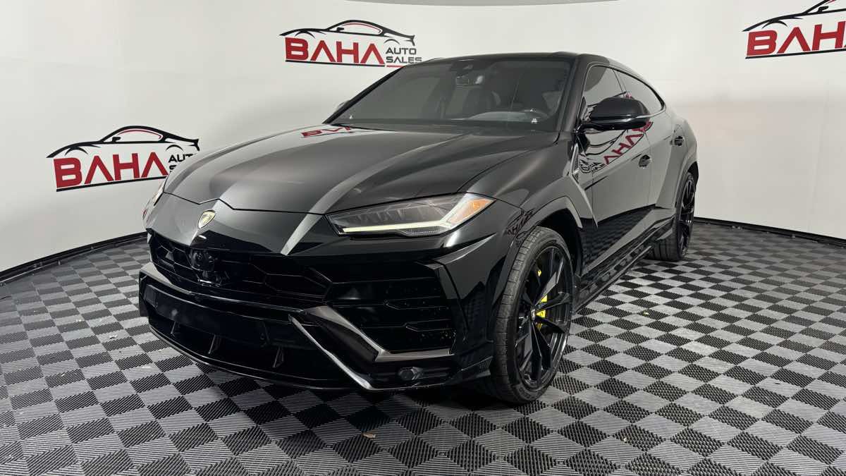 Used 2019 Lamborghini Urus AWD/4WD image 2