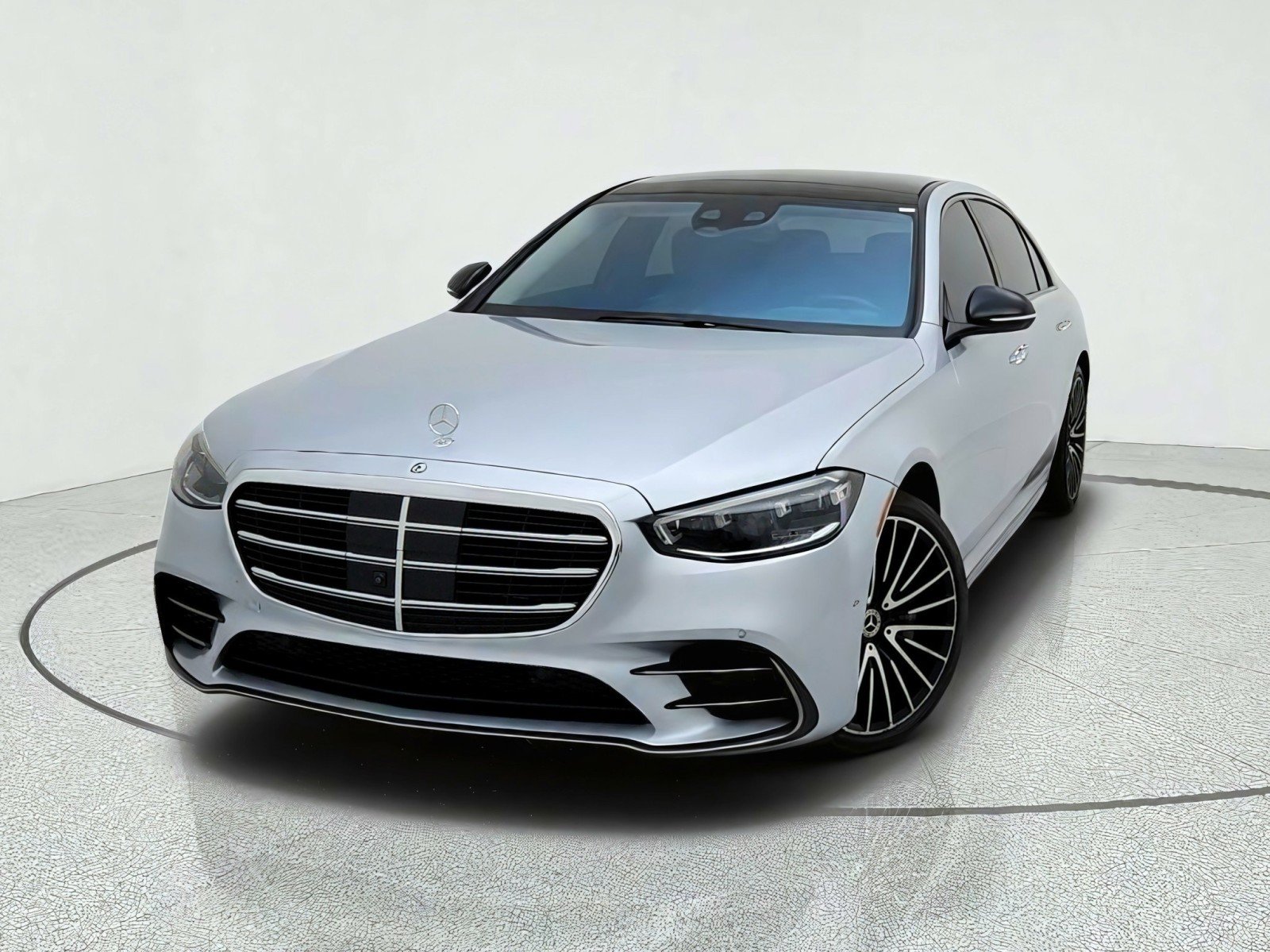 Certified 2023 Mercedes-Benz S 580 4MATIC Sedan image 2