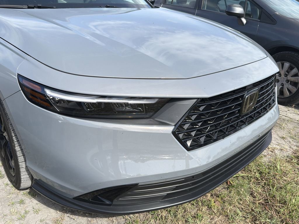 Used 2025 Honda Accord SE image 11
