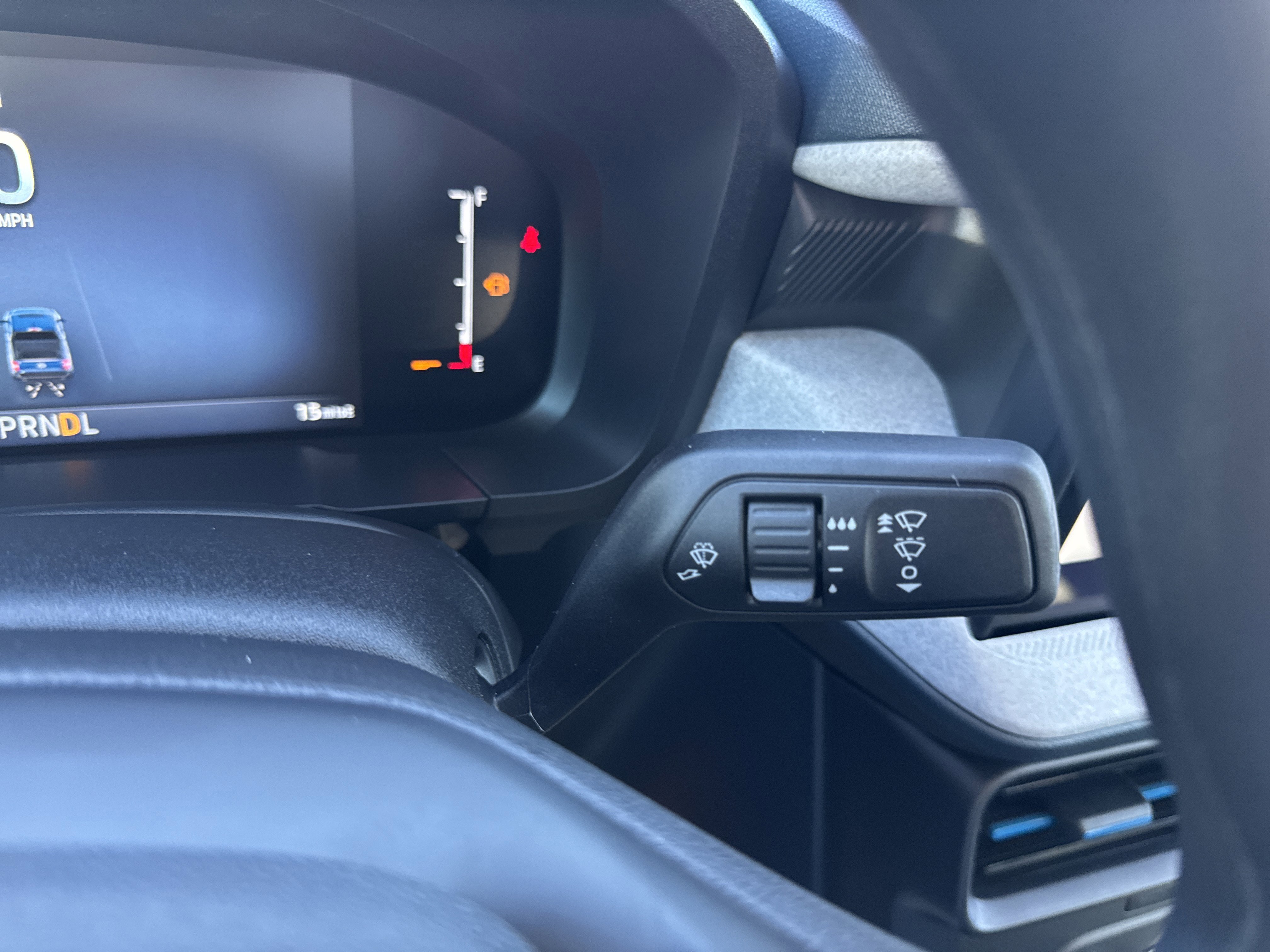 New 2025 Ford Maverick XLT image 31