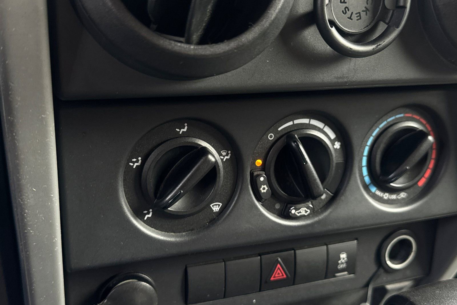 Used 2010 Jeep Wrangler Sport image 11