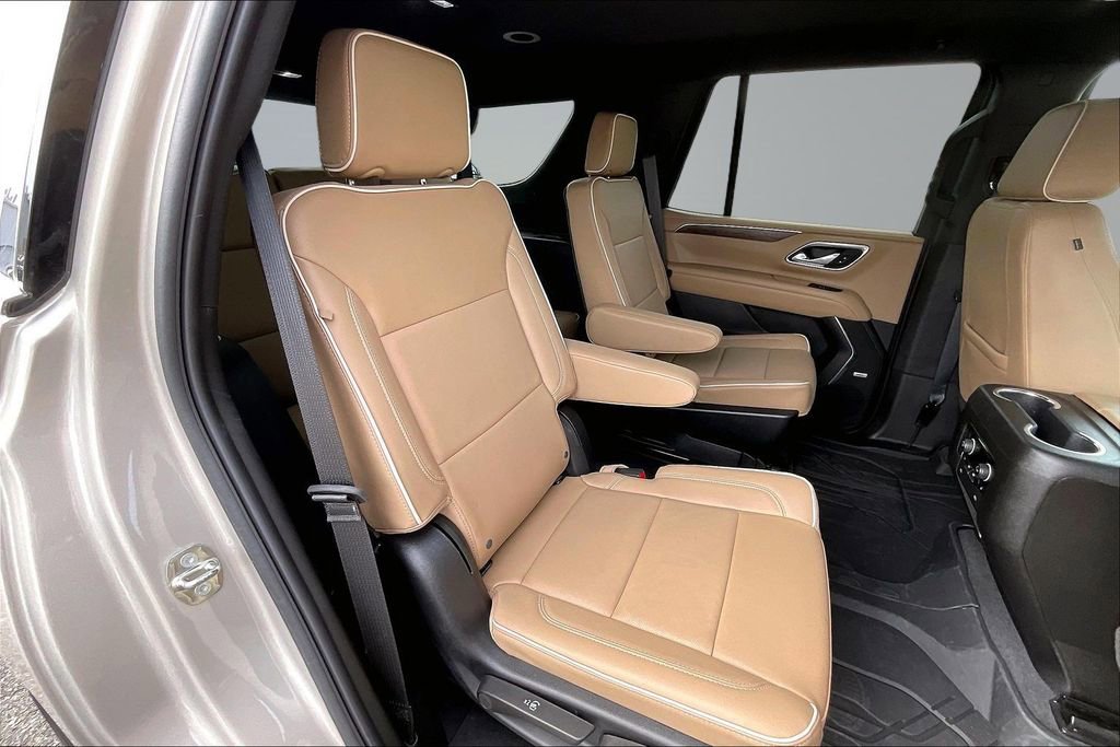 Used 2024 Chevrolet Tahoe Premier AWD/4WD image 26