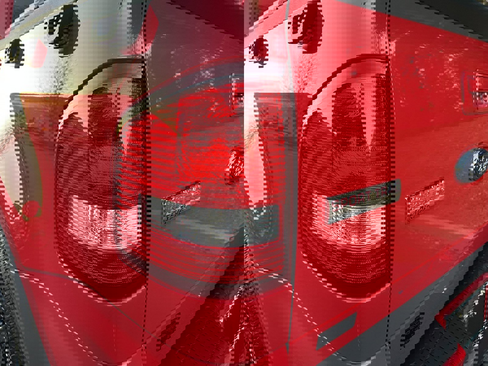 Used 2008 Ford Explorer Sport Trac Adrenalin image 99