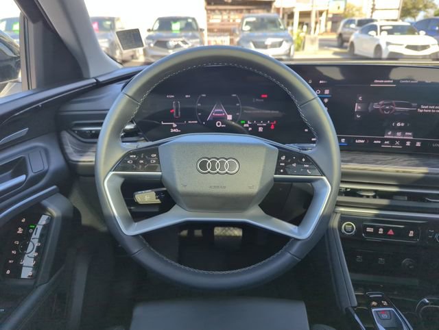 Used 2025 Audi Q5 Premium Plus w/ Premium Plus image 16