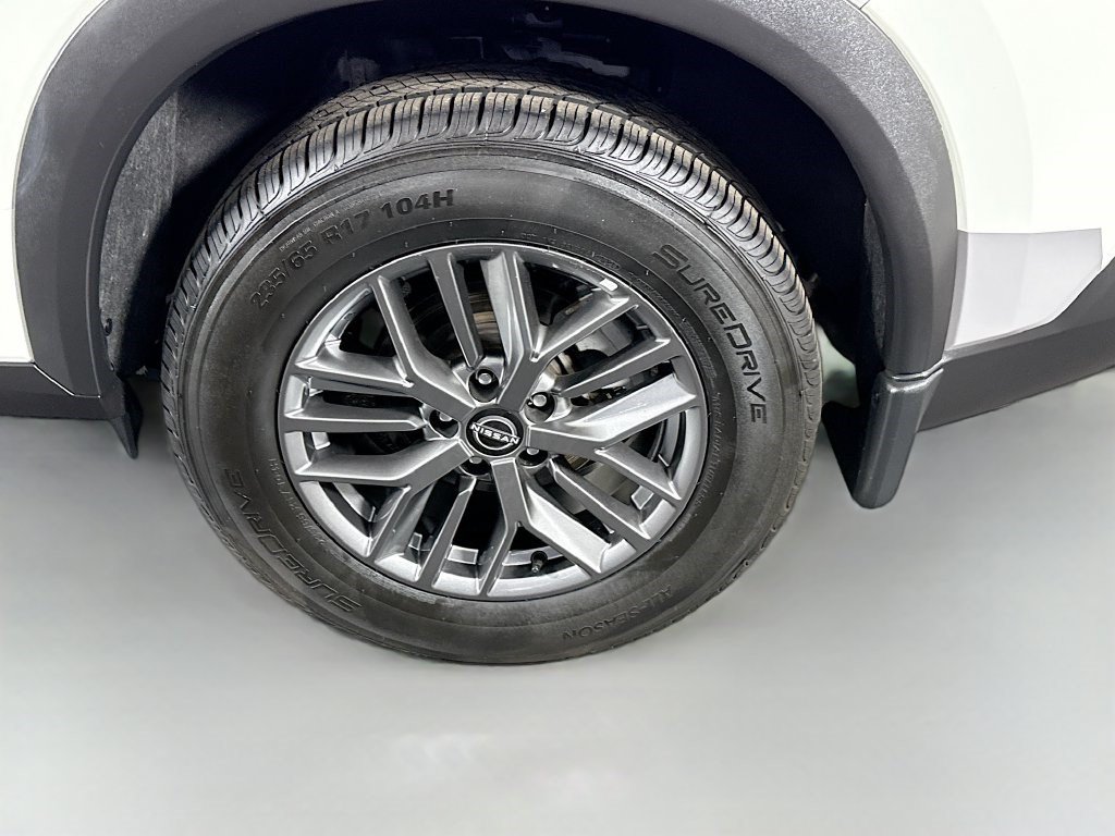 Used 2022 Nissan Rogue S AWD/4WD image 36