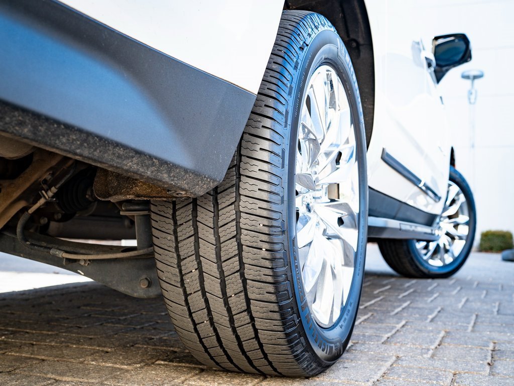 Used 2021 GMC Yukon XL Denali image 45