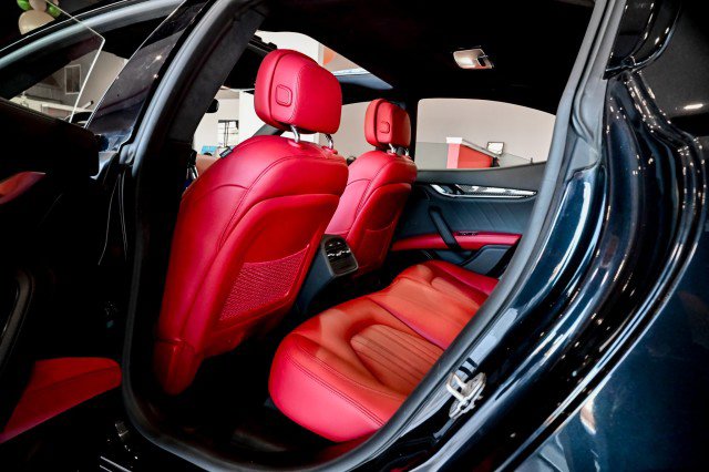 Used 2022 Maserati Ghibli Modena Q4 image 17