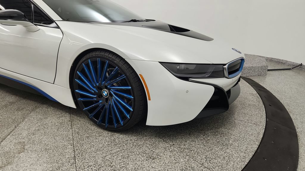 Used 2015 BMW i8 AWD/4WD image 32