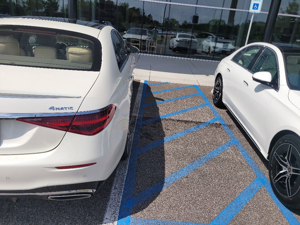 Certified 2022 Mercedes-Benz S 500 4MATIC image 8
