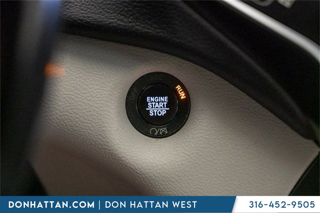 Used 2021 Jeep Cherokee Latitude Lux w/ Comfort/Convenience Group image 12