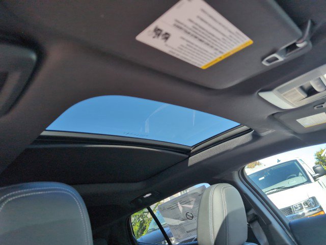 New 2026 Chevrolet Equinox EV LT image 14