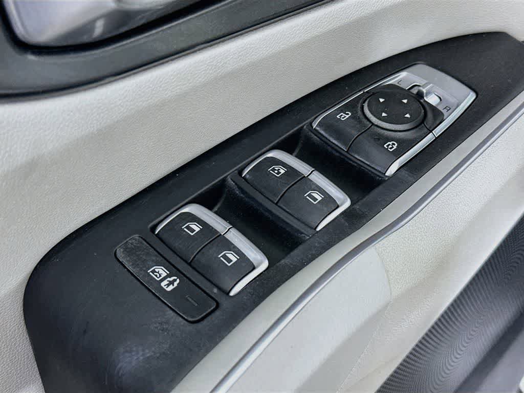 Used 2023 Kia Sorento S w/ Panoramic Sunroof Package FWD image 30