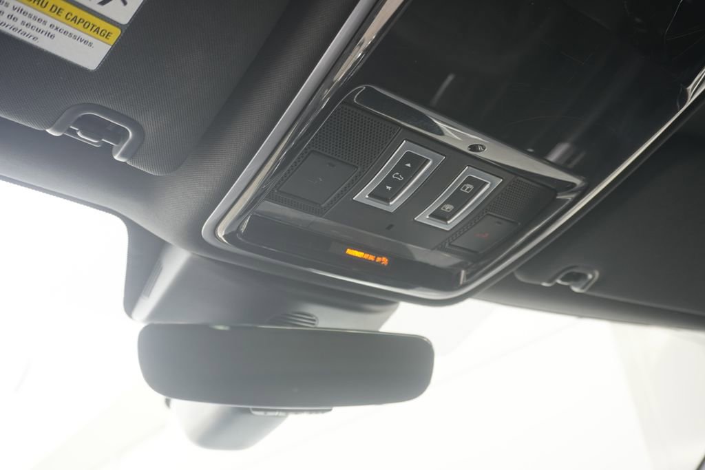 Used 2018 Land Rover Range Rover Sport HSE image 16