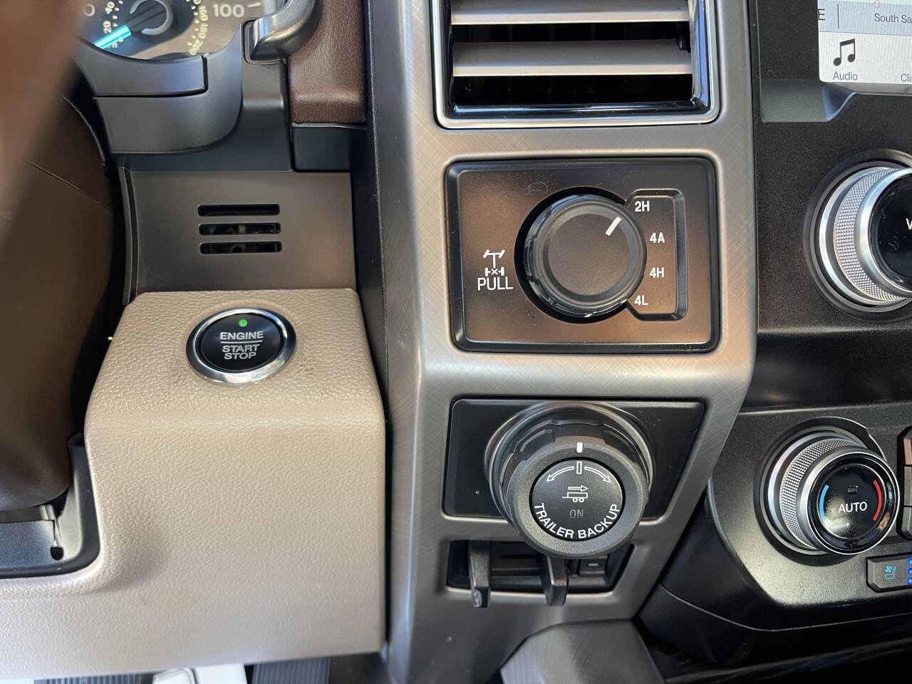 Used 2019 Ford F150 Limited AWD/4WD image 26