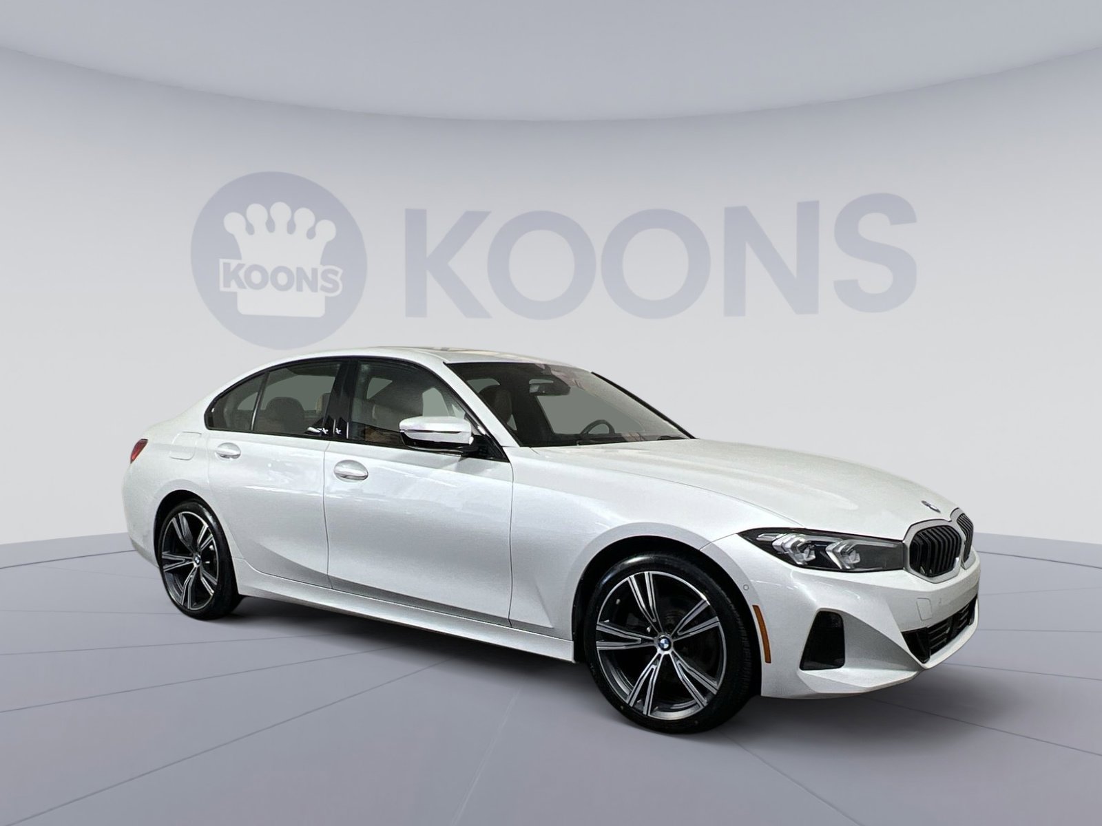 Used 2023 BMW 330i xDrive Sedan AWD/4WD image 2