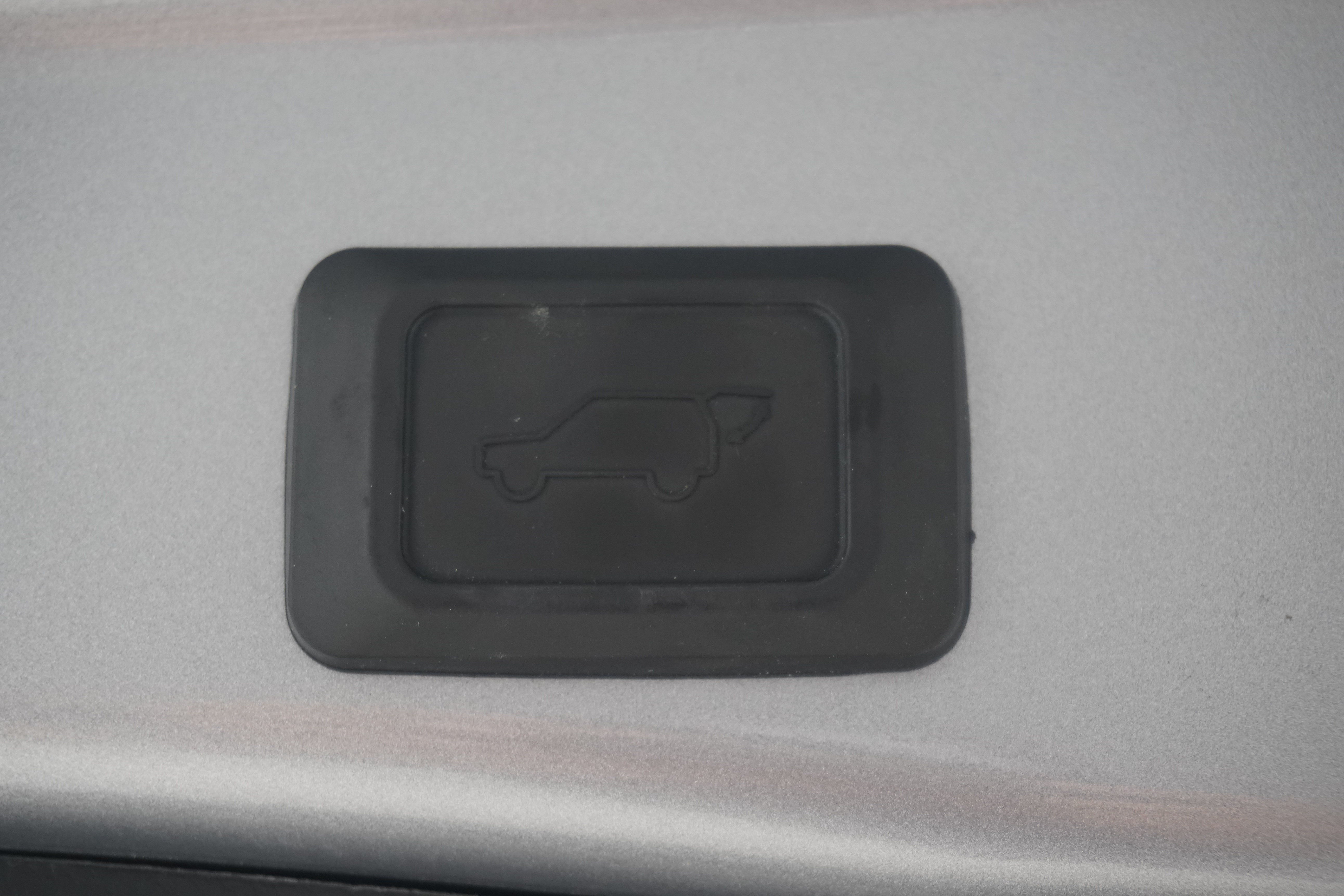 Used 2023 Toyota RAV4 Limited FWD image 31