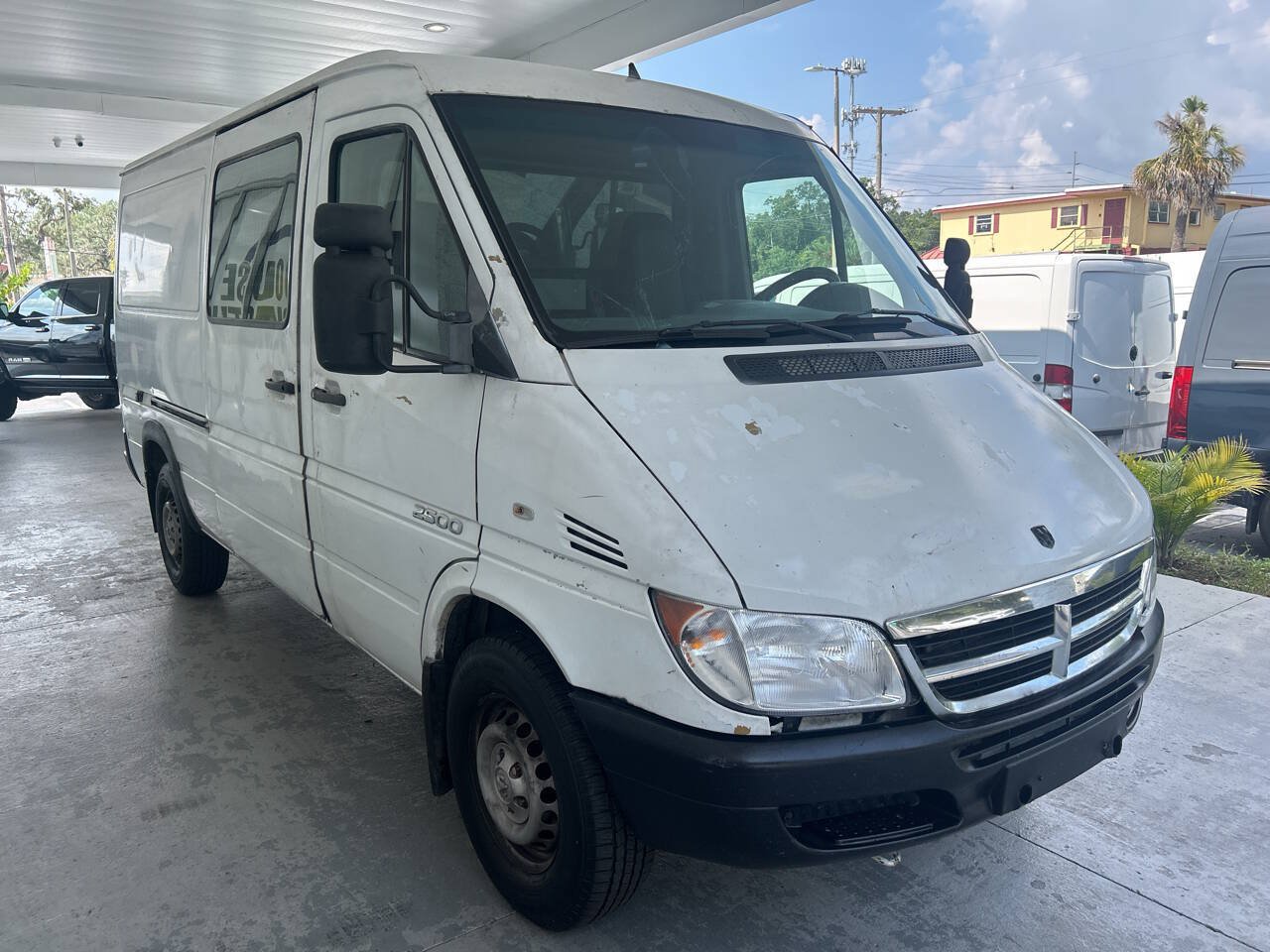 Used 2006 Dodge Sprinter 2500 w/ Window Group II RWD image 11