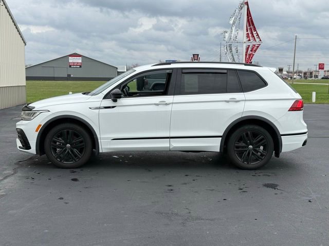 Used 2022 Volkswagen Tiguan SE R-Line FWD image 4