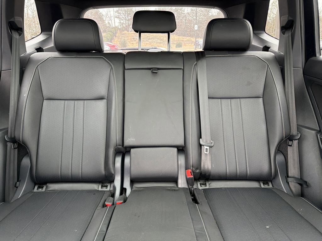 Used 2024 Volkswagen Tiguan SE R-Line image 26