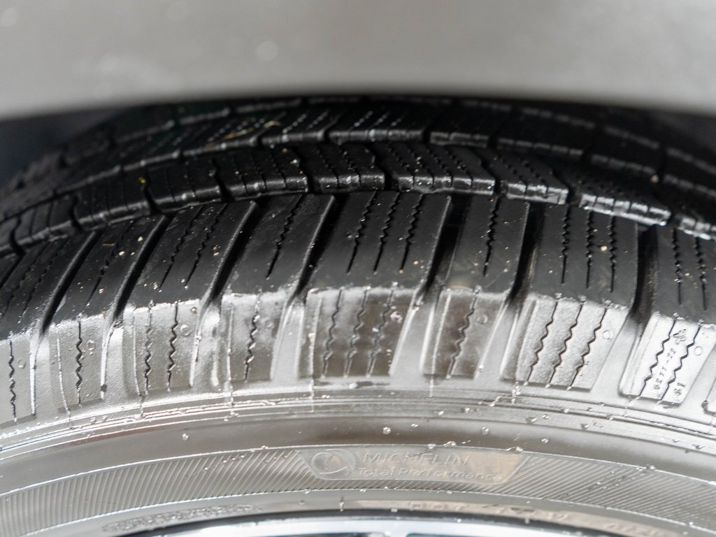 Used 2014 Ford Explorer Limited w/ Equipment Group 302A image 28