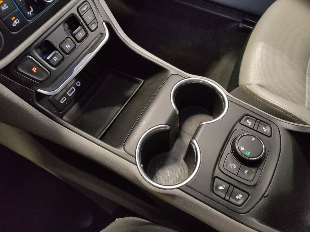 Used 2020 GMC Terrain SLT w/ Preferred Package image 26