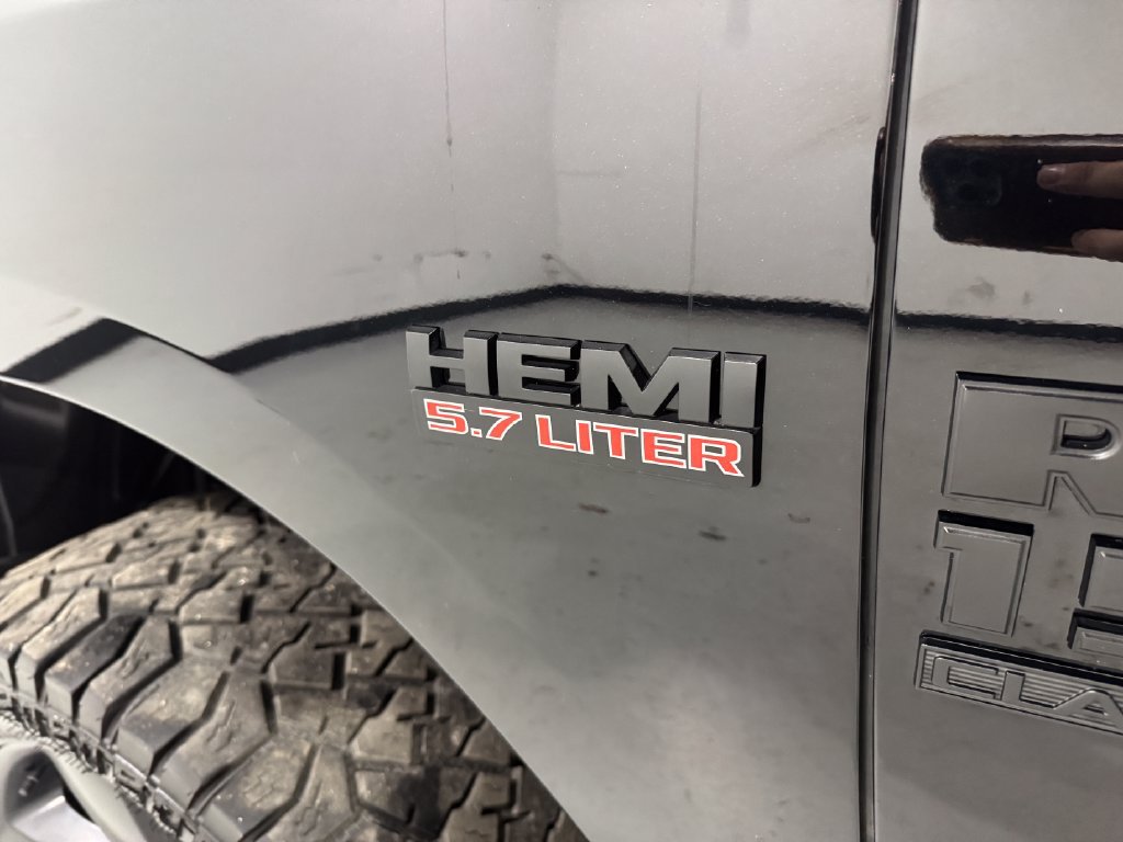 Used 2019 RAM 1500 Express w/ Wheel & Sound Group AWD/4WD image 29