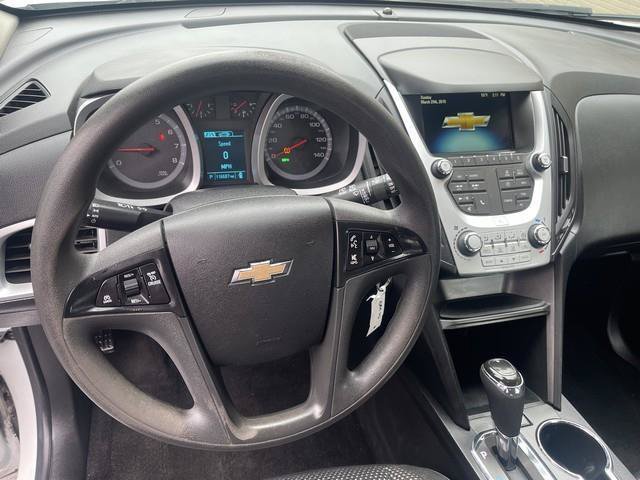 Used 2016 Chevrolet Equinox LS FWD image 14