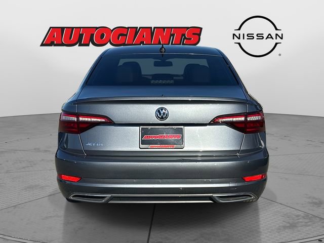 Used 2021 Volkswagen Jetta R-Line w/ R-Line Cold Weather Package image 4