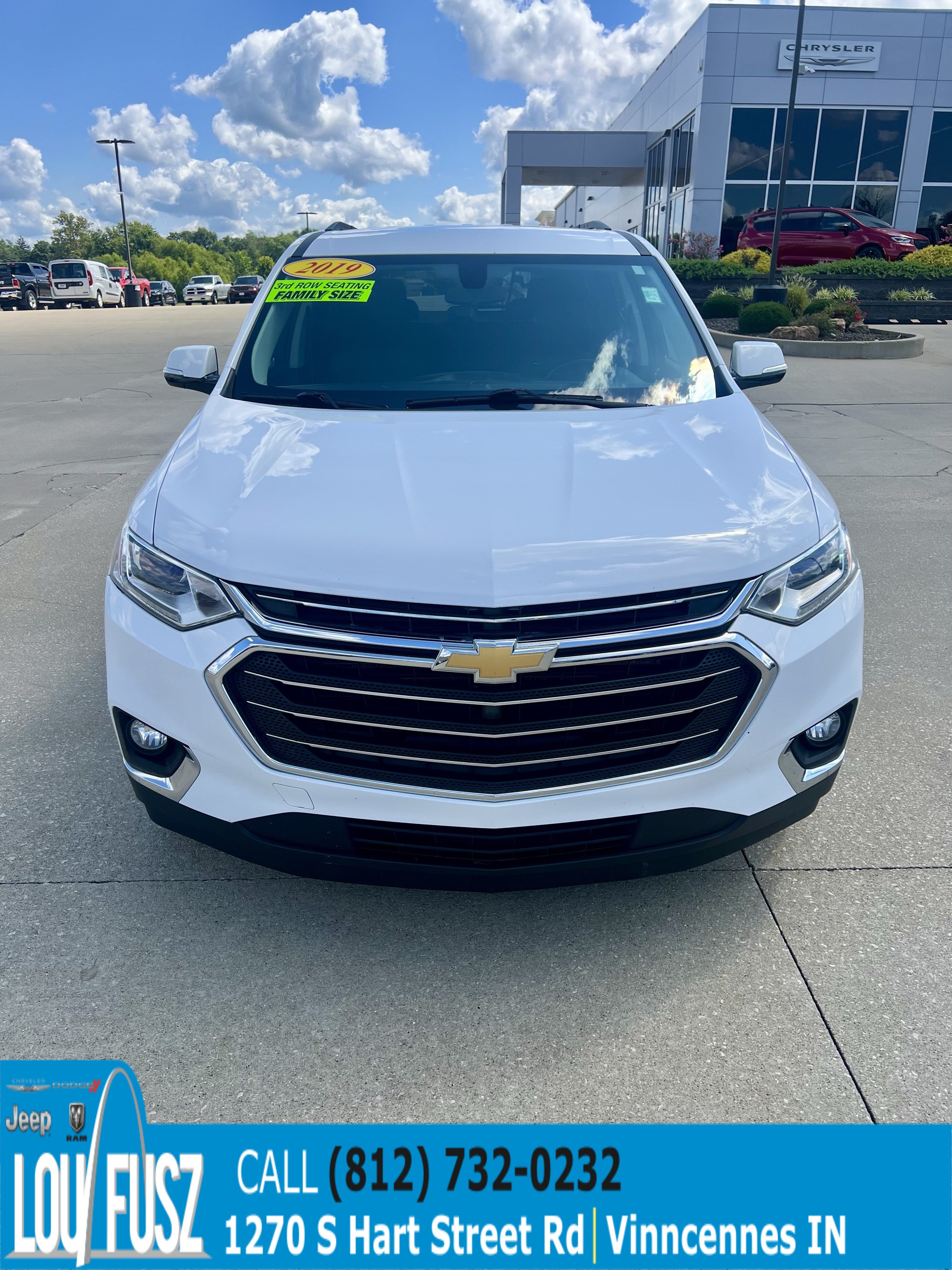 Used 2019 Chevrolet Traverse LT FWD image 2