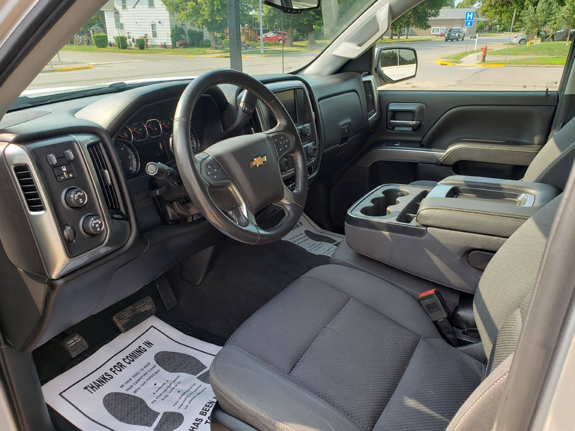 Used 2018 Chevrolet Silverado 1500 LT w/ All Star Edition AWD/4WD image 9