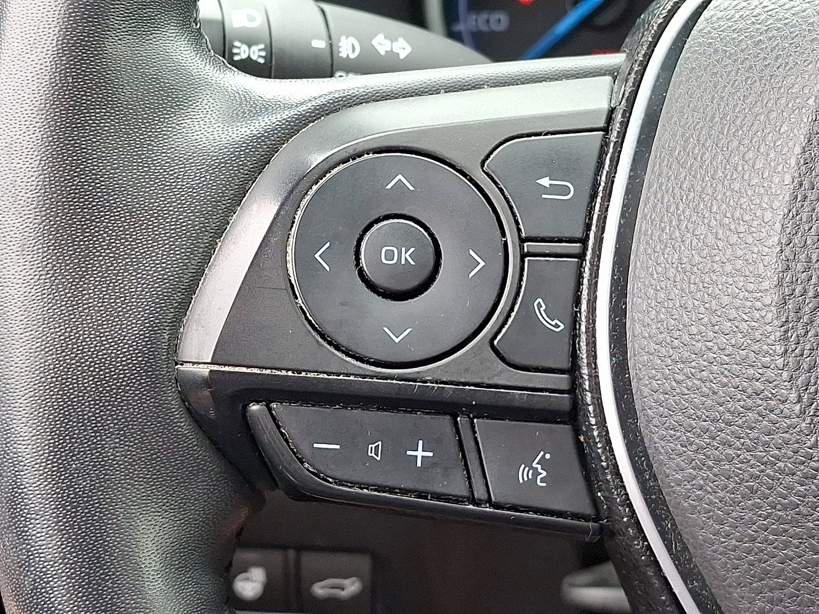 Used 2020 Toyota RAV4 XSE image 22