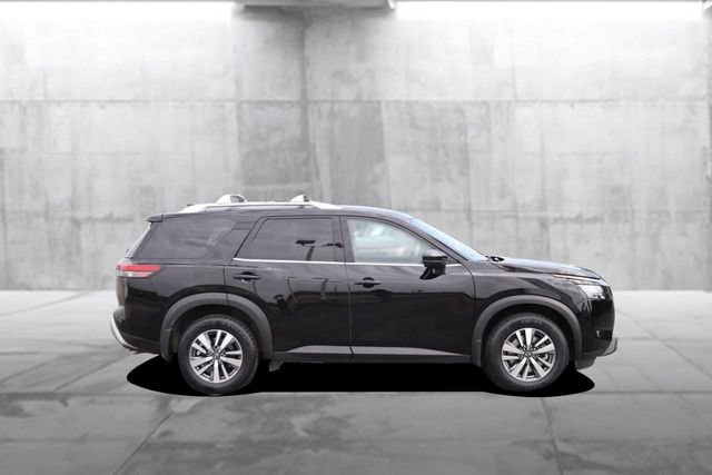 Certified 2025 Nissan Pathfinder SL AWD/4WD image 5