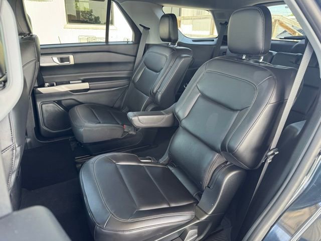 Used 2024 Ford Explorer XLT w/ Equipment Group 202A image 22