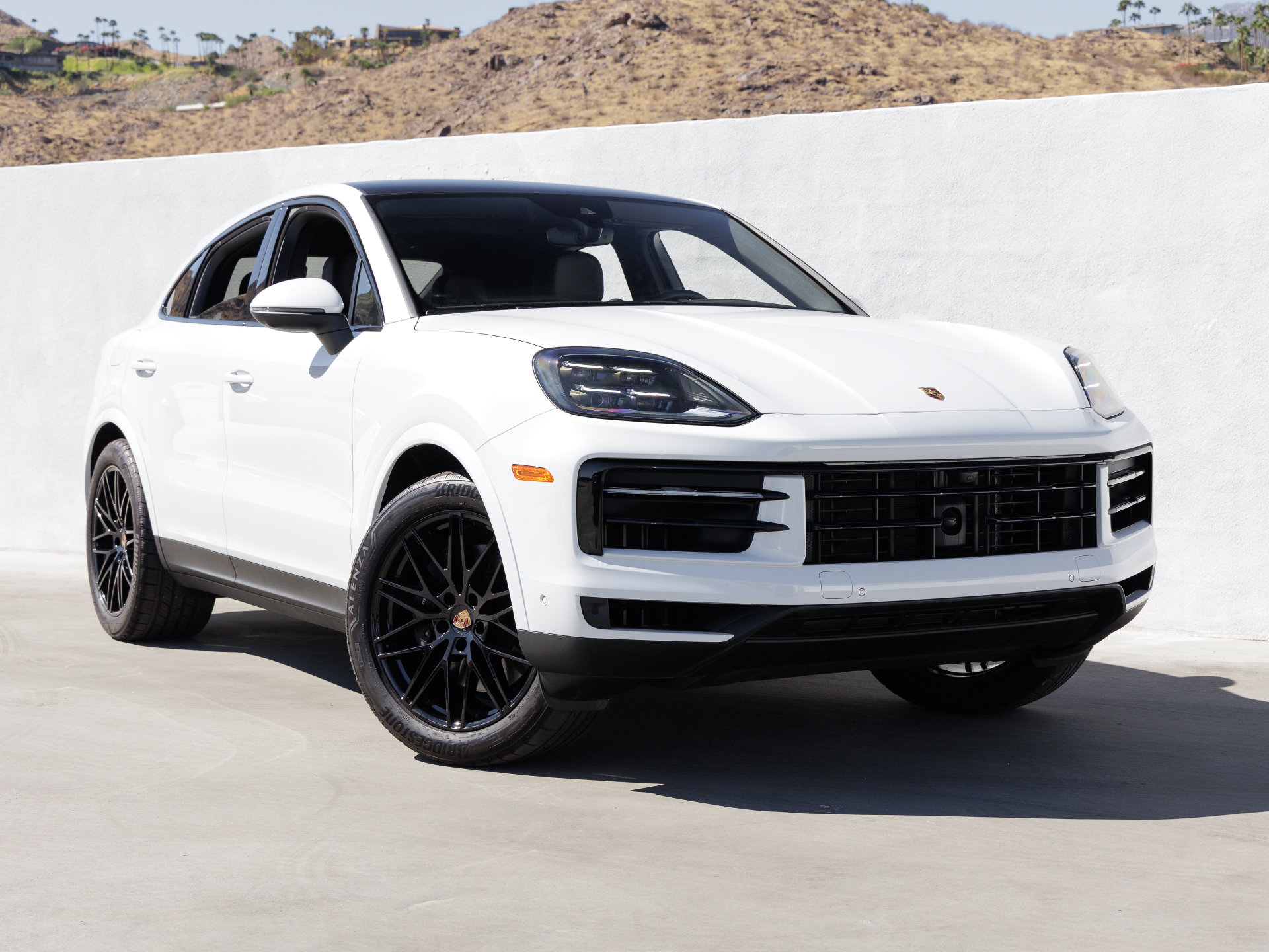 Certified 2025 Porsche Cayenne Coupe AWD/4WD image 9