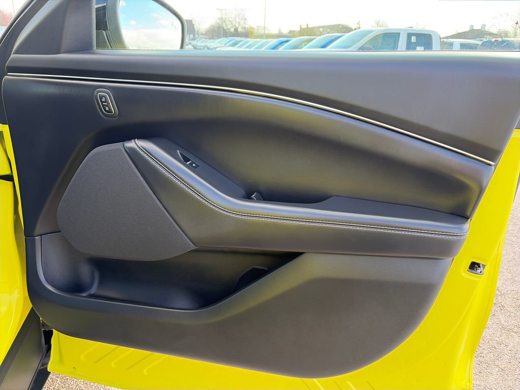 Used 2025 Ford Mustang Mach-E Select w/ Comfort Package Lite image 11