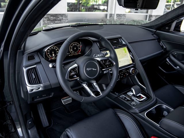 New 2024 Jaguar E-PACE R-Dynamic SE AWD/4WD image 16