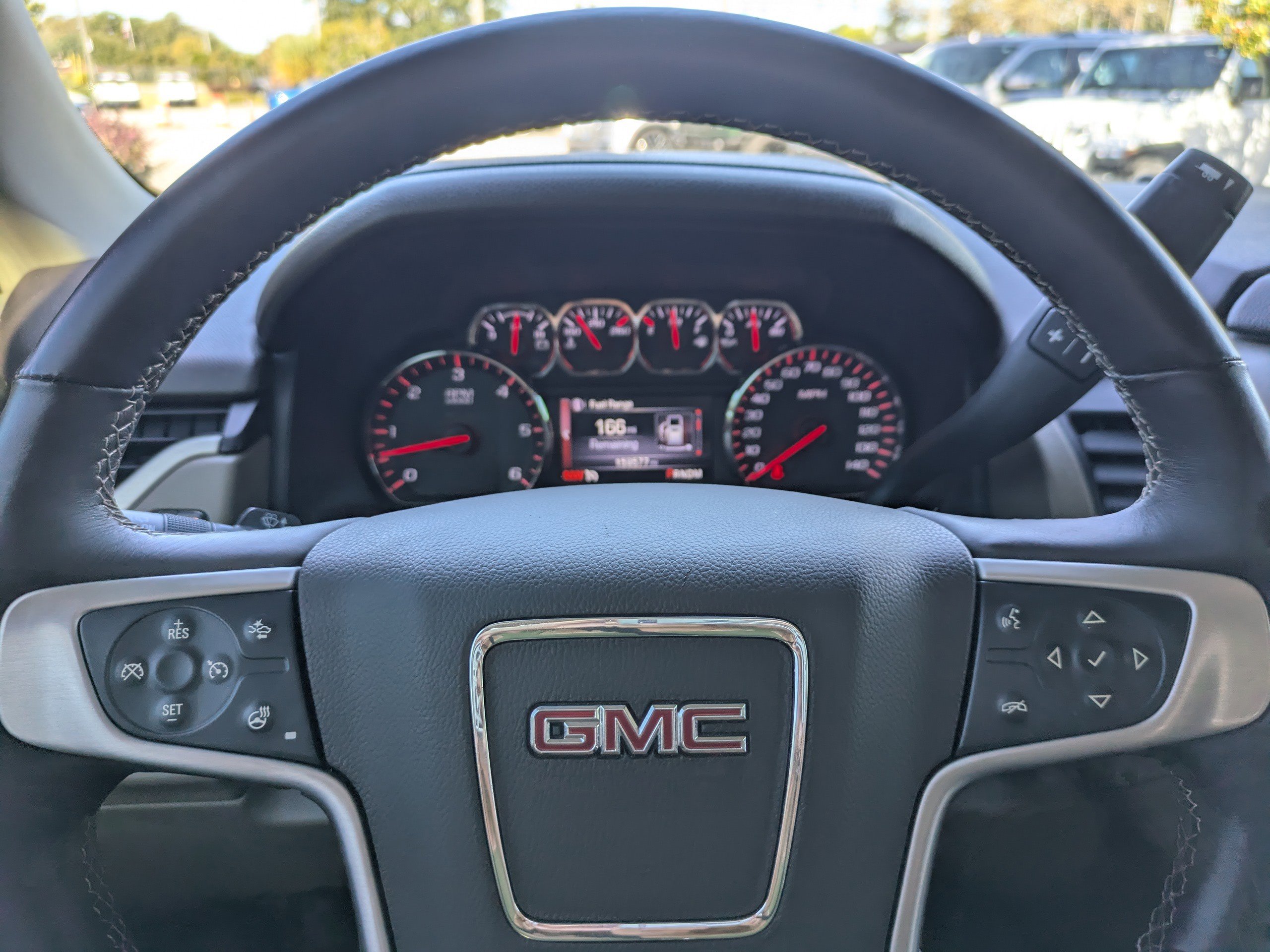 Used 2015 GMC Yukon SLT w/ HD Trailering Package image 33