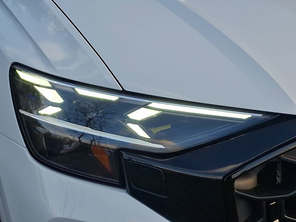 Certified 2025 Audi SQ8 Prestige image 15