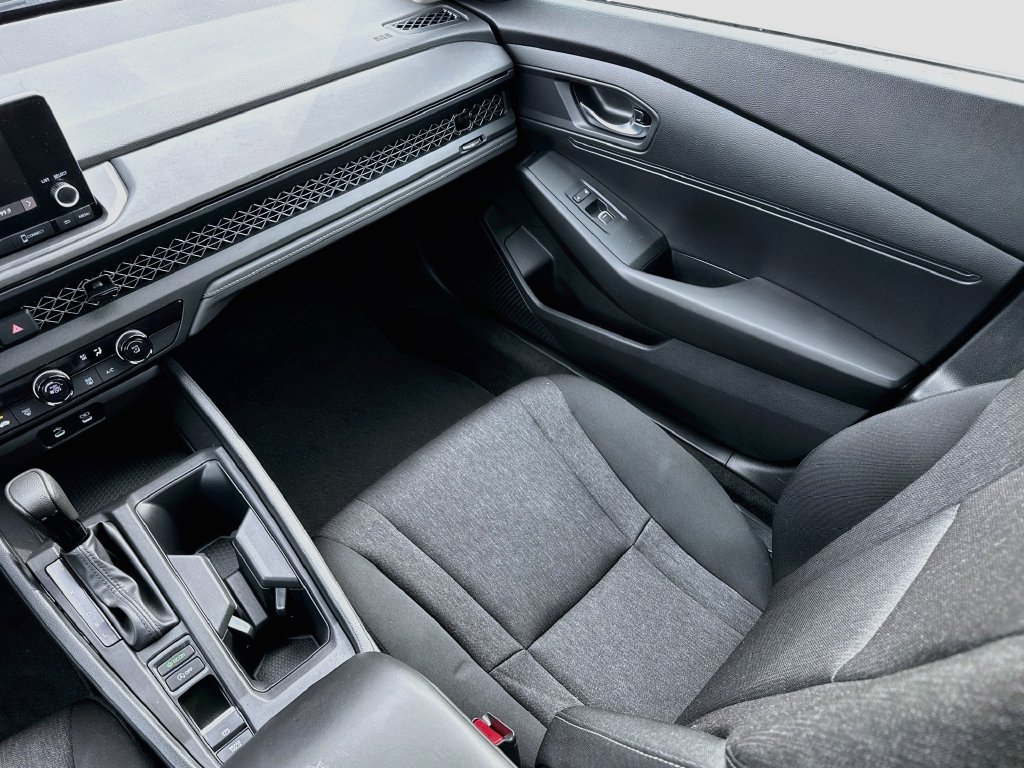 Used 2023 Honda Accord LX image 33