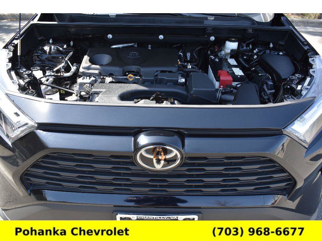 Used 2024 Toyota RAV4 LE image 33