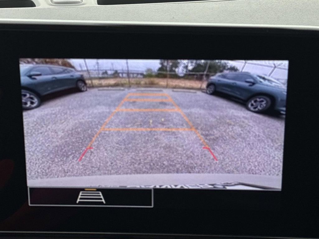 New 2026 Chevrolet Trax RS w/ Sunroof Package image 26