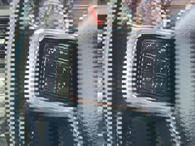 Used 2020 RAM 2500 Laramie w/ Night Edition image 20