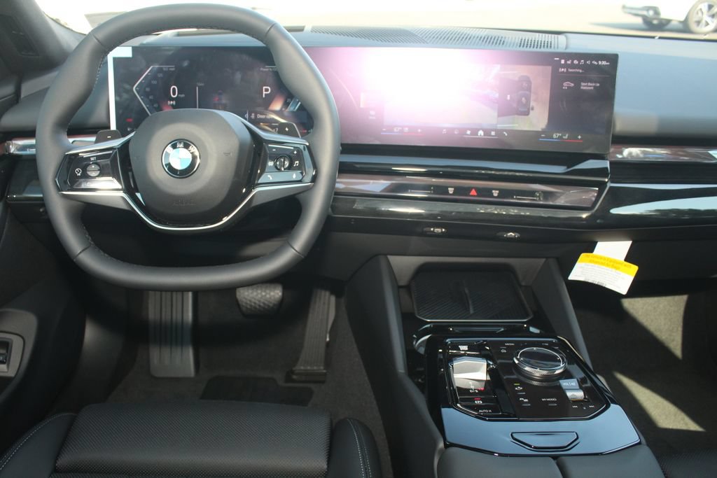 New 2027 BMW 530i xDrive w/ Premium Package AWD/4WD image 18