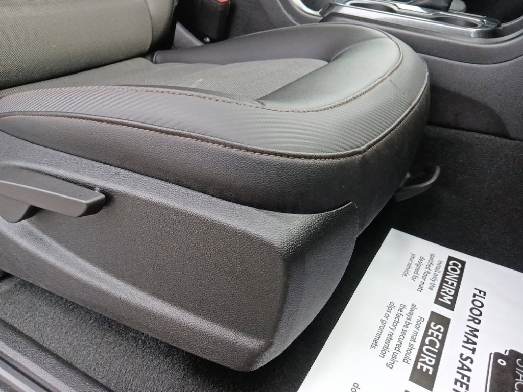 Used 2022 GMC Canyon AT4 w/ Trailering Package image 32