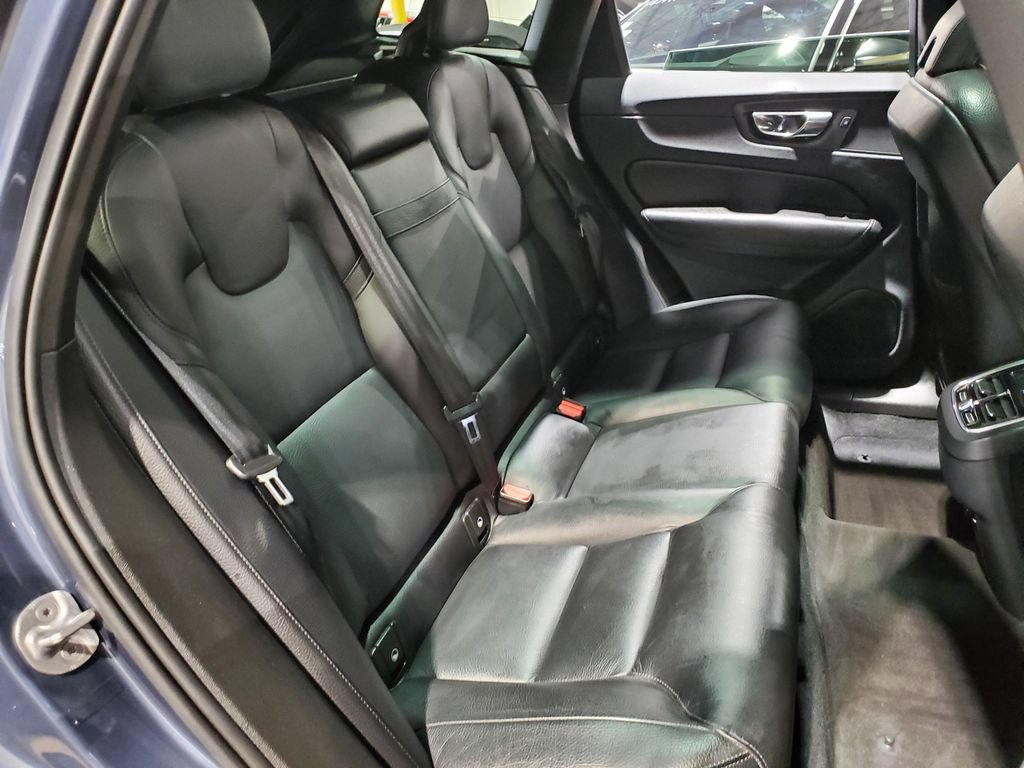 Used 2019 Volvo XC60 T5 Inscription w/ Protection Package Premier FWD image 19